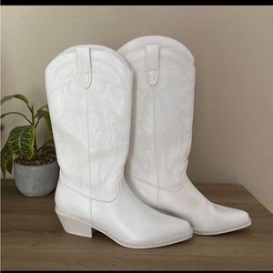Steve Madden White Cowboy boots